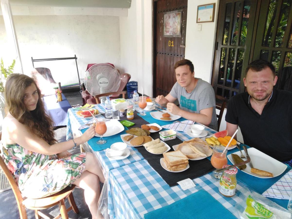 Asiri Homestay سيغيرِيا المظهر الخارجي الصورة